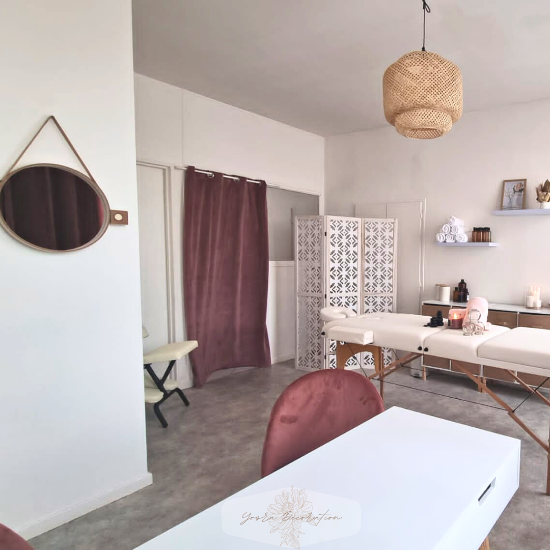 Un cabinet de naturopathe épuré et chaleureux.